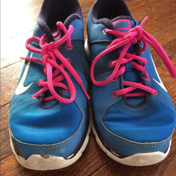 Nike Training Shoes - Picture 3 of 6